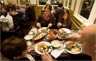 Family Dining Service