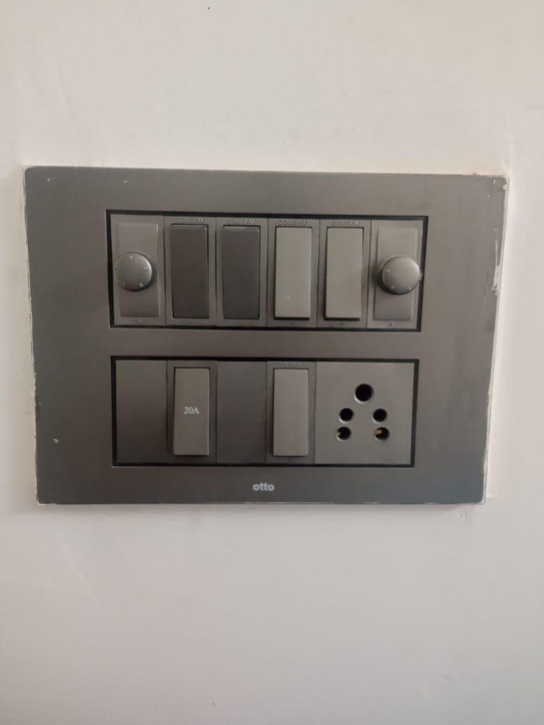 Switches, Sockets & MCBs (स्विच, सॉकेट और एमसीबी) –