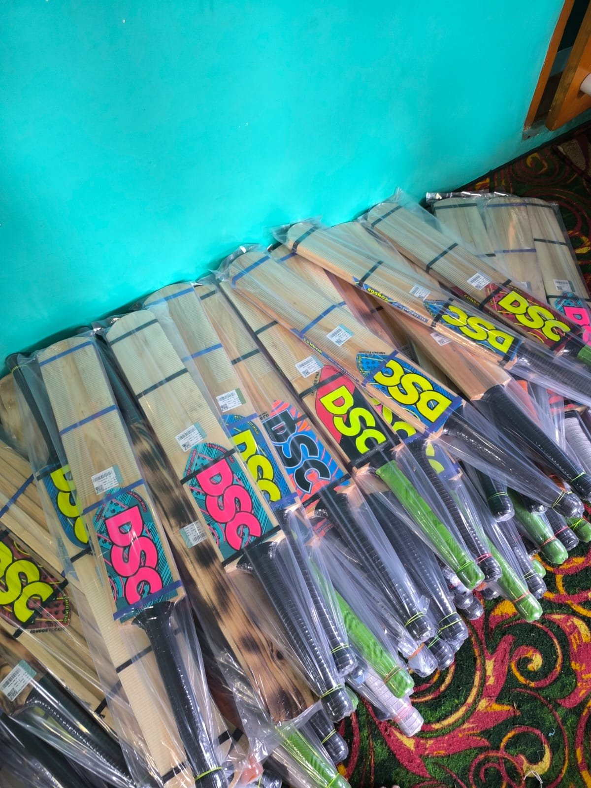 . Custom Cricket Bat Manufacturing