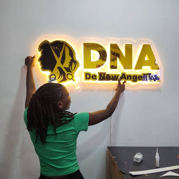 LED और Neon Board (LED व नीऑन बोर्ड)