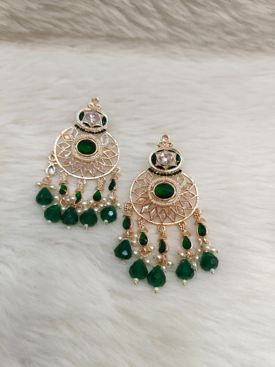 EARING